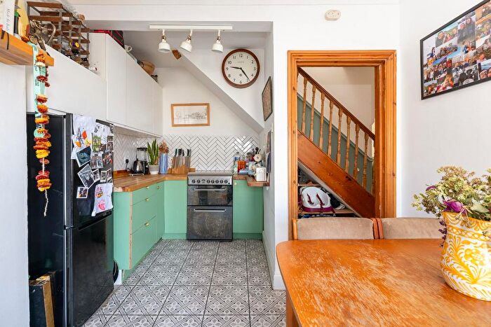 2 Bedroom Maisonette For Sale In Fitzroy Street, Totterdown, BS4