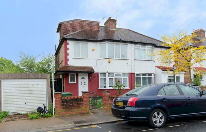 2 Bedroom Maisonette To Rent In Manor Road, Harrow, HA1
