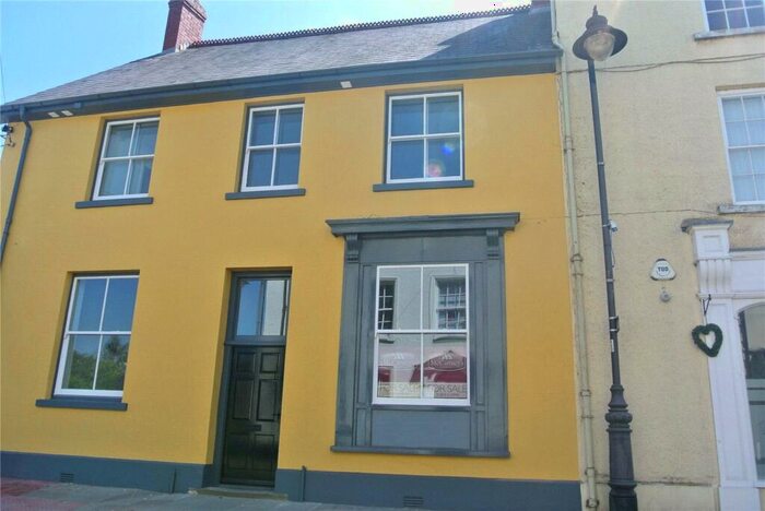 2 Bedroom Terraced House To Rent In The Struet, Brecon, Powys, LD3