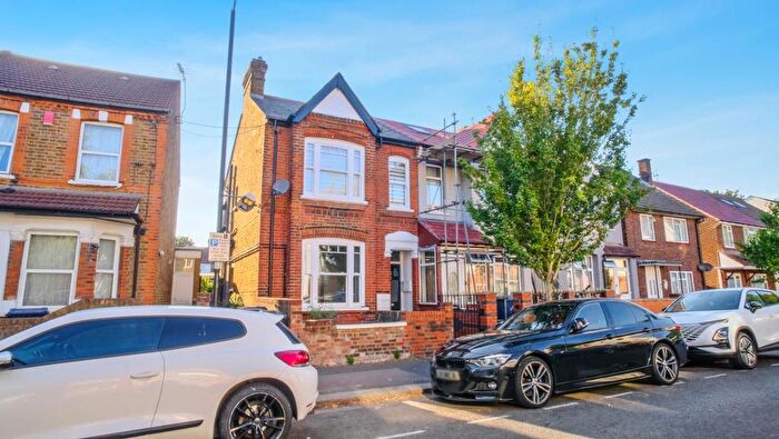 1 Bedroom Flat For Sale In Flat, Hambrough Road, Southall, Greater London, UB1