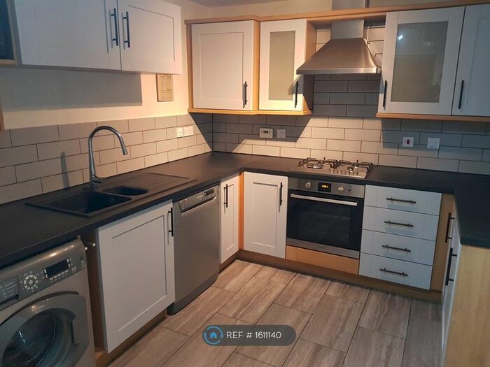 4 Bedroom Terraced House To Rent In Strutts Close, Alfreton, DE55