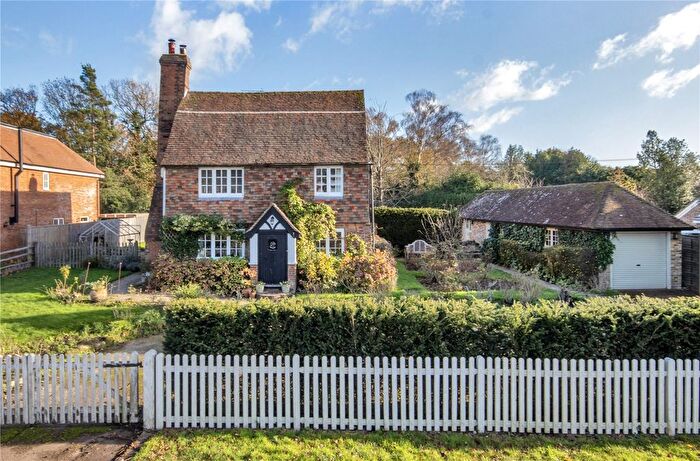 4 Bedroom Detached House For Sale In Maidstone Road, Horsmonden, Tonbridge, Kent, TN12