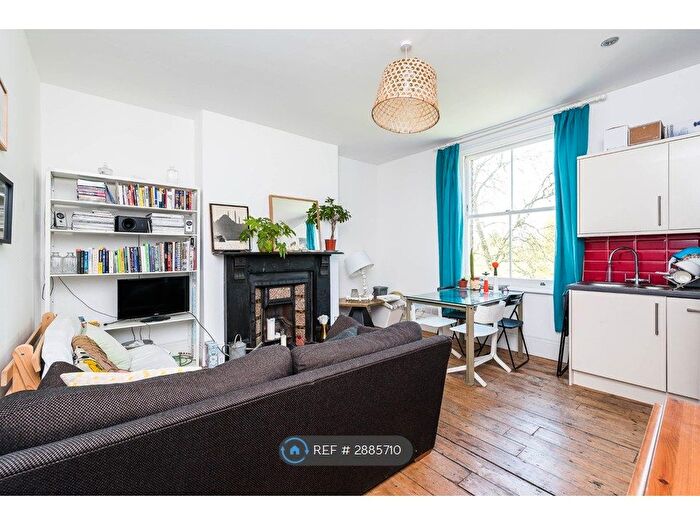 2 Bedroom Flat To Rent In Herne Hill, London, SE24
