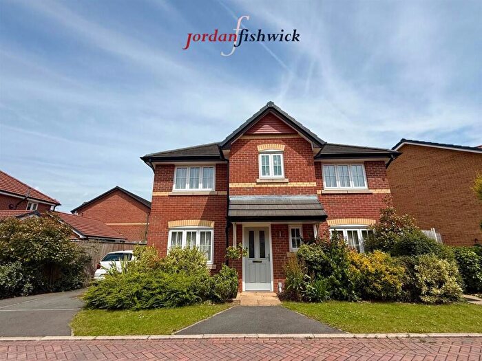 4 Bedroom Detached House For Sale In Turpin Close, Macclesfield, SK10
