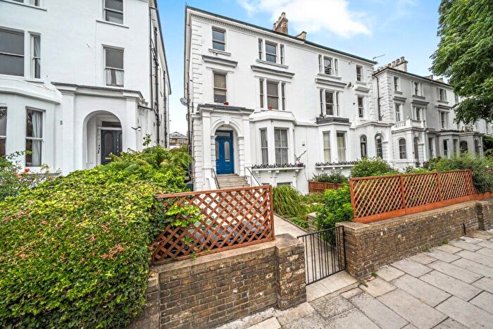 3 Bedroom Apartment For Sale In Abbey Road, South Hampstead, NW6