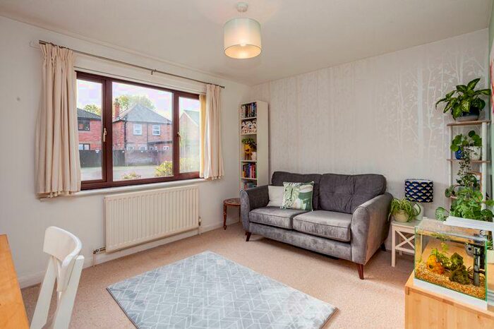 1 Bedroom Ground Flat To Rent In Oxford Road, Cowley, OX4