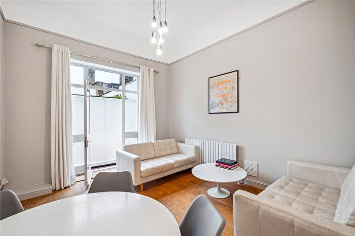 2 Bedroom Flat To Rent In Monmouth Place, London, W2