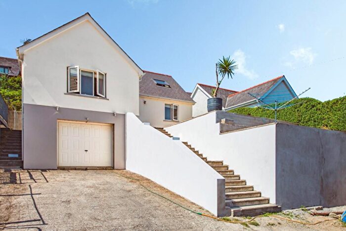 4 Bedroom Bungalow For Sale In Church Road, Goodwick, Pembrokeshire, SA64