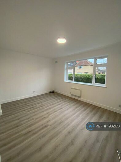 1 Bedroom Maisonette To Rent In Boyn Valley Road, Maidenhead, SL6