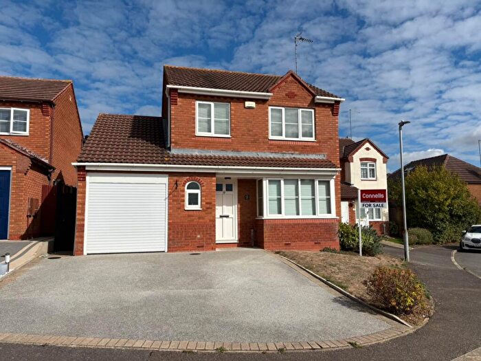 3 Bedroom Detached House For Sale In Middle Greeve, Wootton, Northampton, NN4