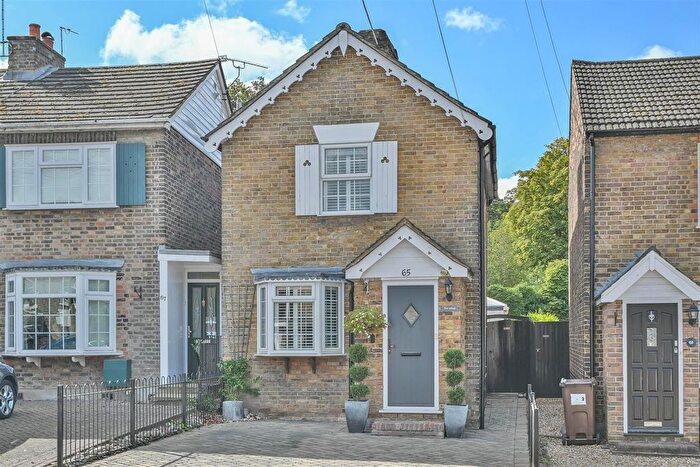 2 Bedroom Detached House For Sale In Junction Road, Warley, Brentwood, CM14