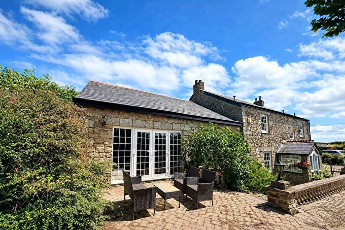 2 Bedroom Semi Detached House To Rent In Newquay, TR8