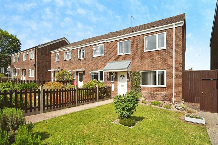 3 Bedroom End Of Terrace House For Sale In Woodruff Close, Gloucester, Gloucestershire, GL4
