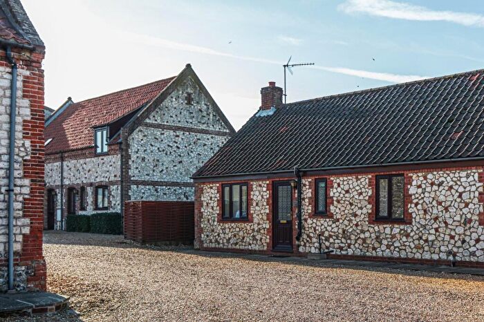 2 Bedroom Terraced Bungalow For Sale In Thornham, PE36