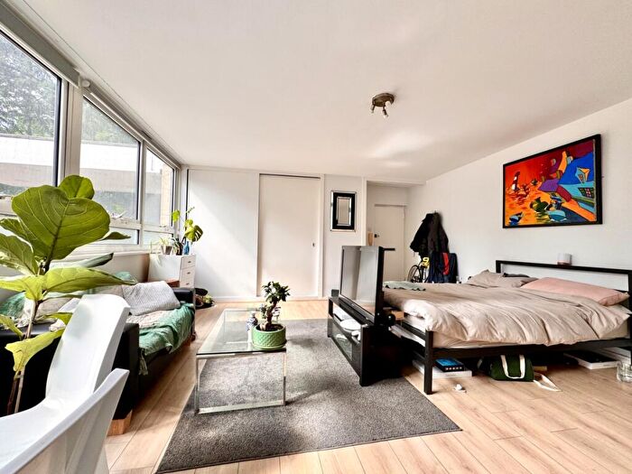 Flat To Rent In Hornsey Lane London, N6