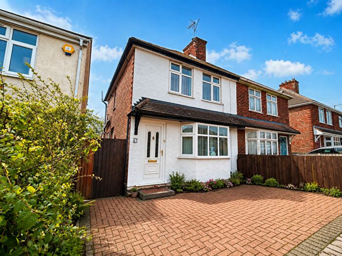 2 Bedroom Semi-Detached House For Sale In St. Margarets Avenue, Rushden, NN10