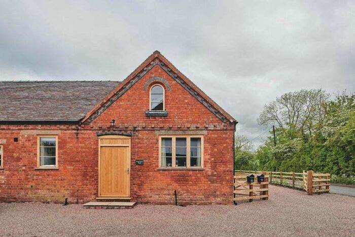 2 Bedroom Barn Conversion To Rent In Swallows Nest, Berry Lane, Upton Warren, Bromsgrov, EB61