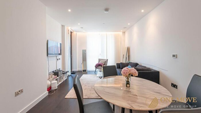 2 Bedroom Flat To Rent In The Residence, Nine Elms, SW11