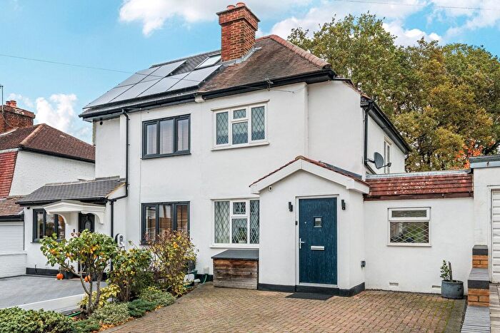 2 Bedroom Semi Detached House For Sale In Walden Avenue, Chislehurst, Bromley, BR7