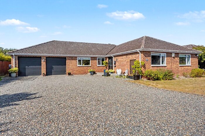 4 Bedroom Detached Bungalow For Sale In Nursery Close, Isleham, CB7
