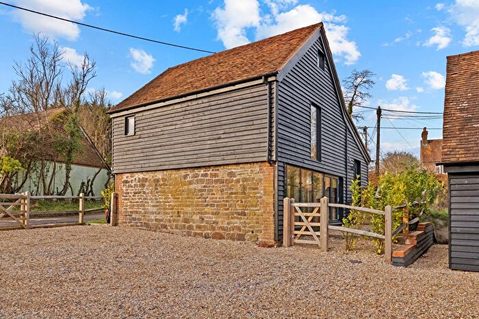 1 Bedroom Barn Conversion For Sale In The Granary, Kite Barns, RH12