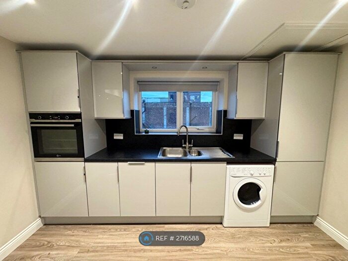 1 Bedroom Flat To Rent In London Street, Southport, PR9