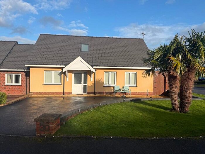 4 Bedroom Detached Bungalow For Sale In Dolphin Court, New Quay, SA45