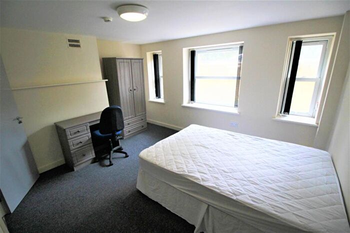 1 Bedroom Private Hall To Rent In The Hub Hampshire Terrace Portsmouth Hants, PO1