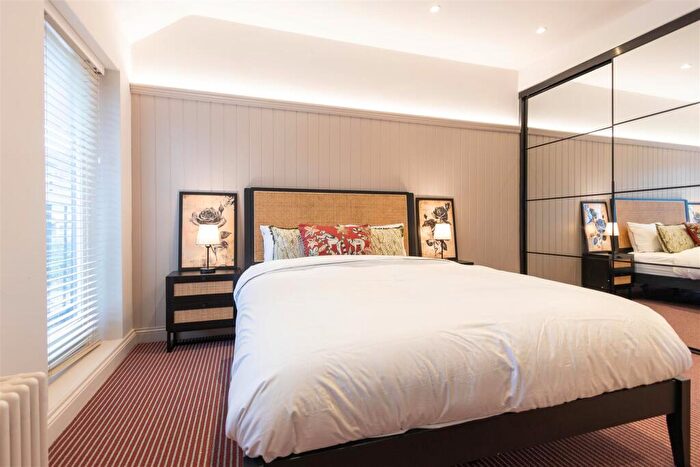 3 Bedroom Detached House To Rent In Goldhurst Terrace, London, NW6