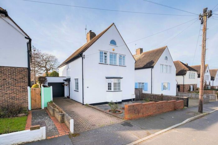 3 Bedroom Detached House To Rent In Tudor Close, Cheam, Sutton, SM3