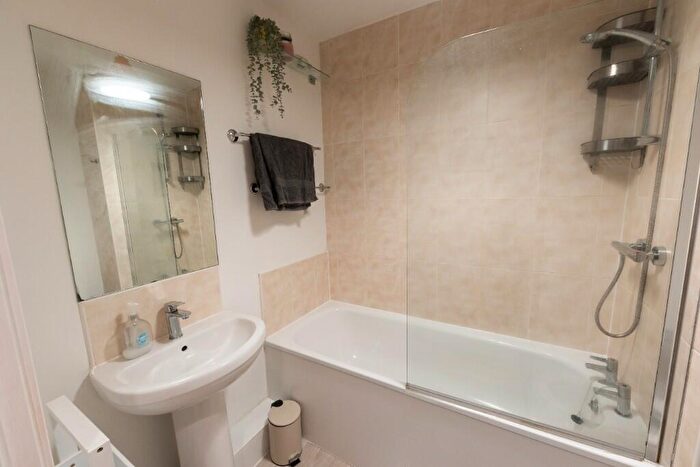 2 Bedroom Apartment To Rent In Derwent Street, Manchester, Greater Manchester, M5