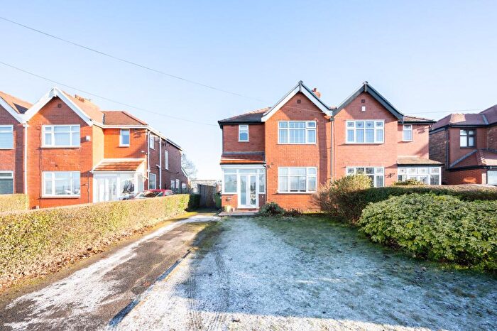 3 Bedroom Semi-Detached House For Sale In Sandy Lane, Lydiate, L31