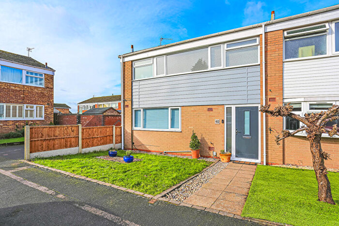 3 Bedroom Town House For Sale In Rowood Drive, Solihull, B92