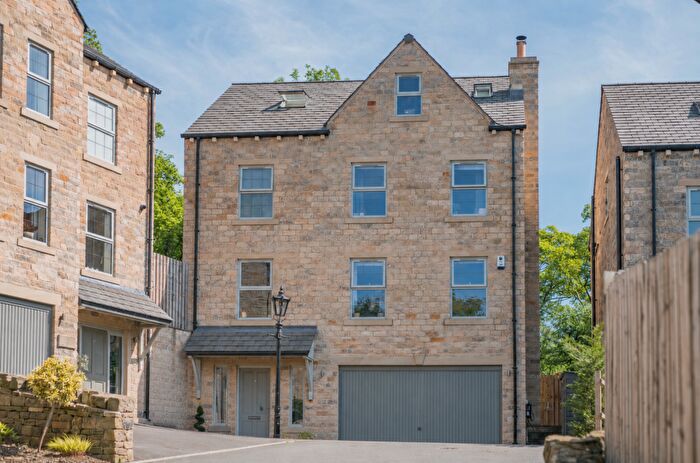 5 Bedroom Detached House For Sale In Riverbank House, River Holme View, Brockholes, HD9