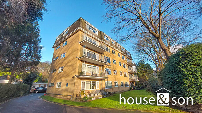 2 Bedroom Apartment For Sale In St. Valerie Road, Bournemouth, BH2