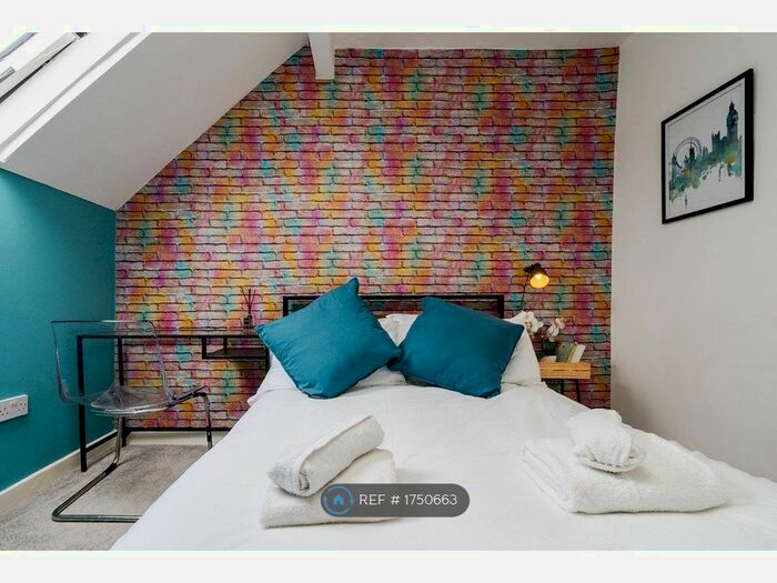 2 Bedroom Flat To Rent In Hartington Road, Toxteth, Liverpool, L8