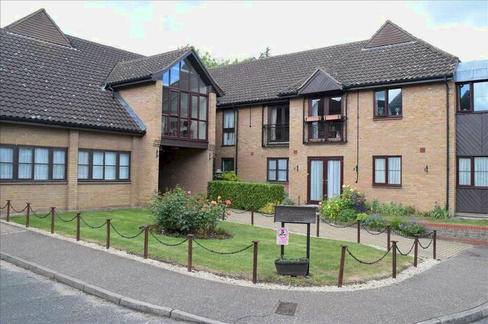 1 Bedroom Flat For Sale In Kingfisher Lodge, CM2