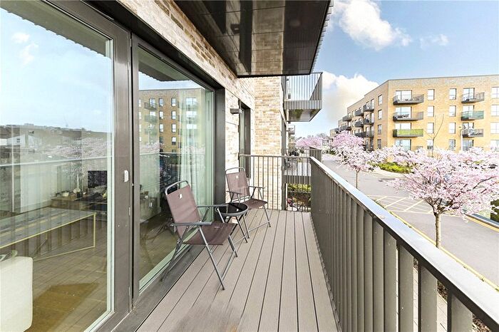 1 Bedroom Flat To Rent In Edwin House, Southall, UB1