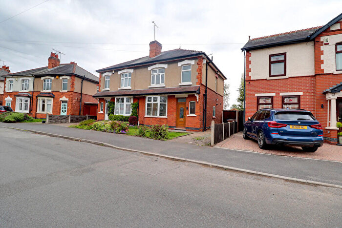 3 Bedroom Semi-Detached House To Rent In Lindon Drive, Alvaston, DE24