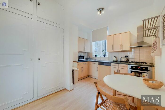 4 Bedroom Maisonette To Rent In Crondace Road, Fulham, SW6
