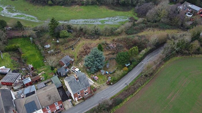 3 Bedroom Semi Detached House For Sale In Hollin Hill Road, Clowne, Chesterfield, S43