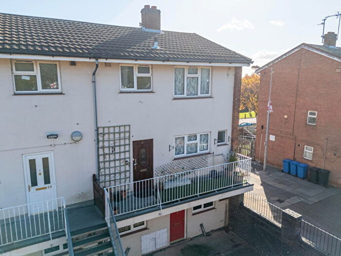 3 Bedroom Maisonette For Sale In Judith Road, Kettering, NN16