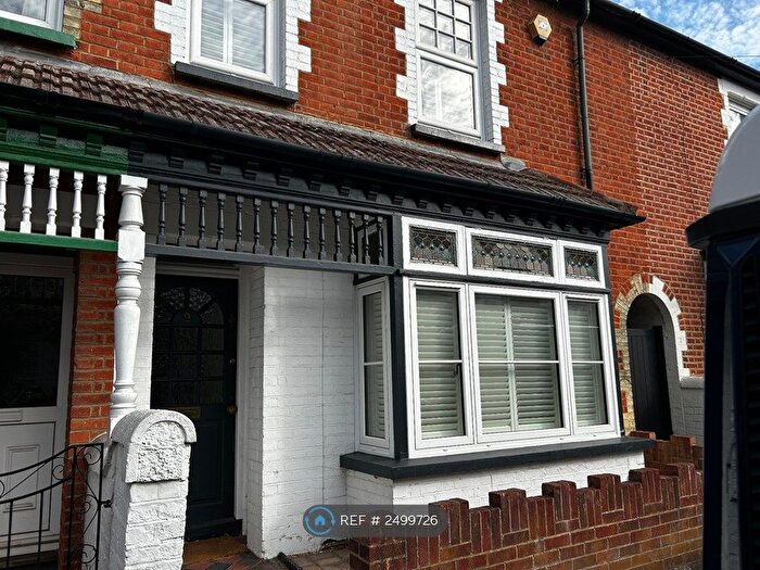 3 Bedroom Terraced House To Rent In College Road, Guildford, GU1