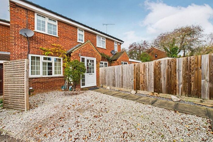 3 Bedroom Terraced House For Sale In Field End, Farnham, Surrey, GU9