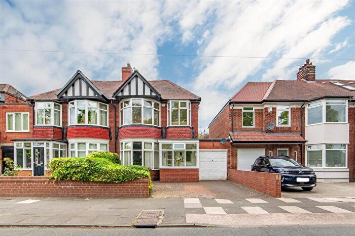 3 Bedroom Semi-Detached House For Sale In Great North Road, Brunton Park, NE3