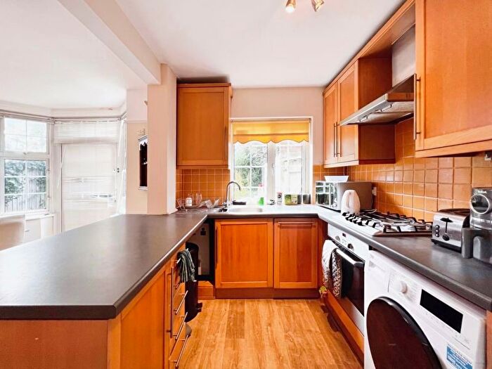 3 Bedroom Semi-Detached House To Rent In Farm Road, Edgware, HA8