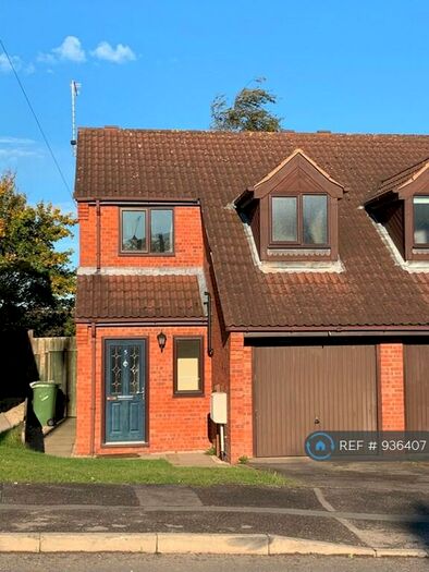 2 Bedroom Semi-Detached House To Rent In Maun Crescent, New Ollerton, Newark, NG22