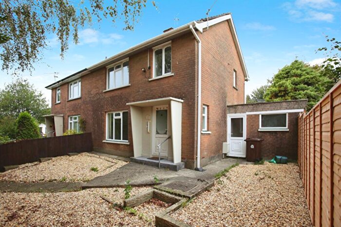 3 Bedroom Semi-Detached House For Sale In Heol Fawr, Caerphilly, CF83