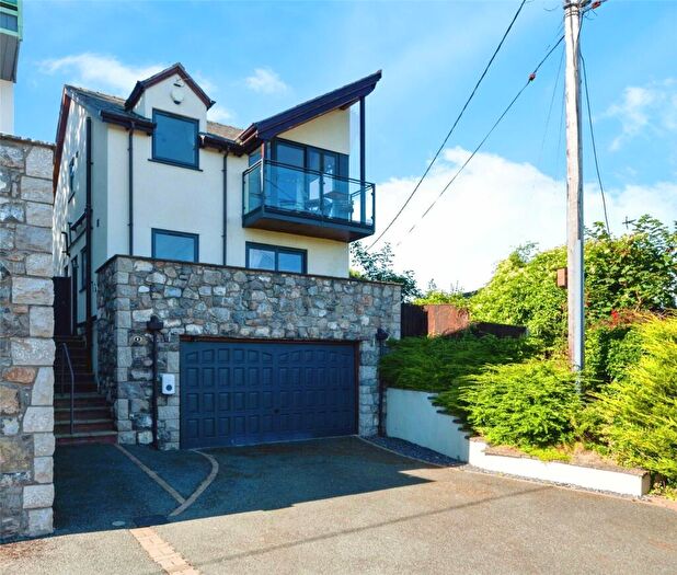 3 Bedroom Detached House For Sale In The Woodlands, Hiraddug Road, Dyserth, Rhyl, LL18