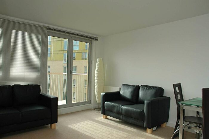 1 Bedroom Flat For Sale In Eden Grove, Holloway, London, N7